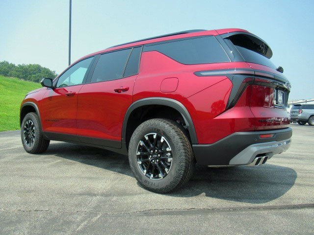 2026 Chevrolet Traverse Z71 photo 2