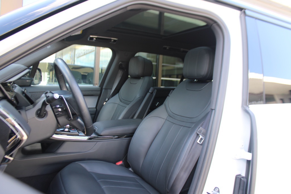 2024 Land Rover Range Rover Sport SE photo 5