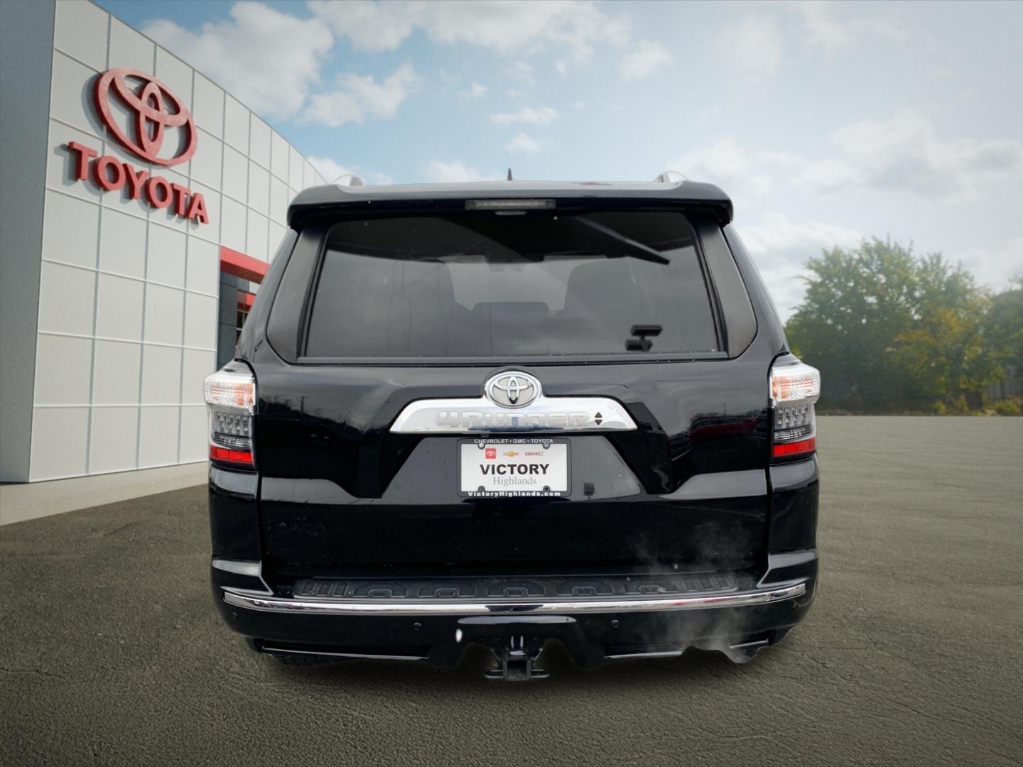 2019 Toyota 4Runner Limited photo 3