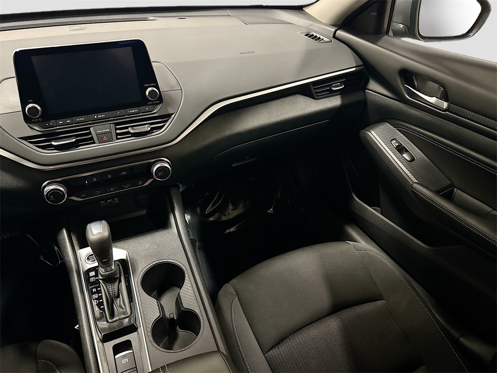 2020 Nissan Altima 2.5 S photo 8