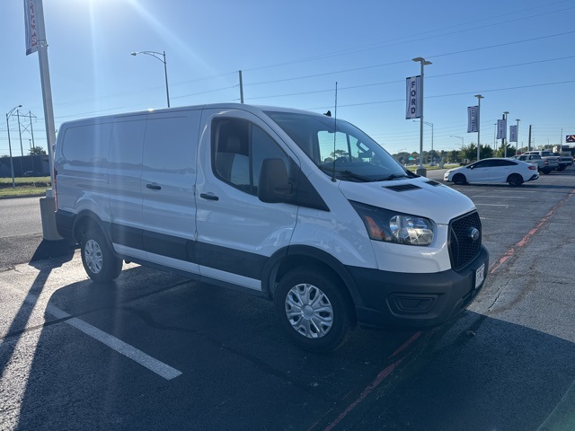 2021 Ford Transit photo 2