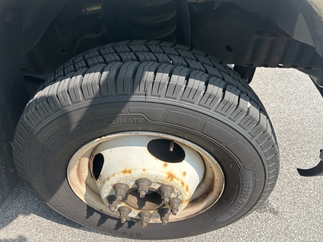 2017 Ford E-350 photo 9
