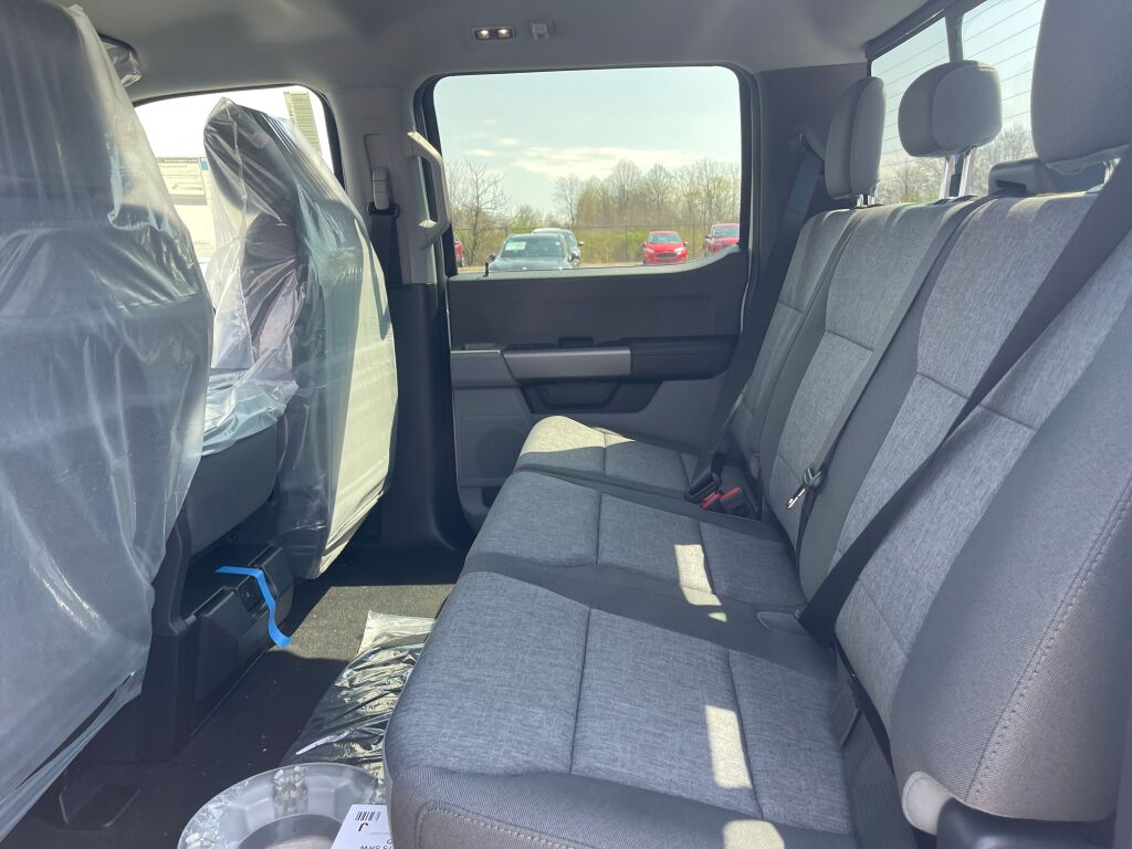 2025 Ford F-350 XL photo 12
