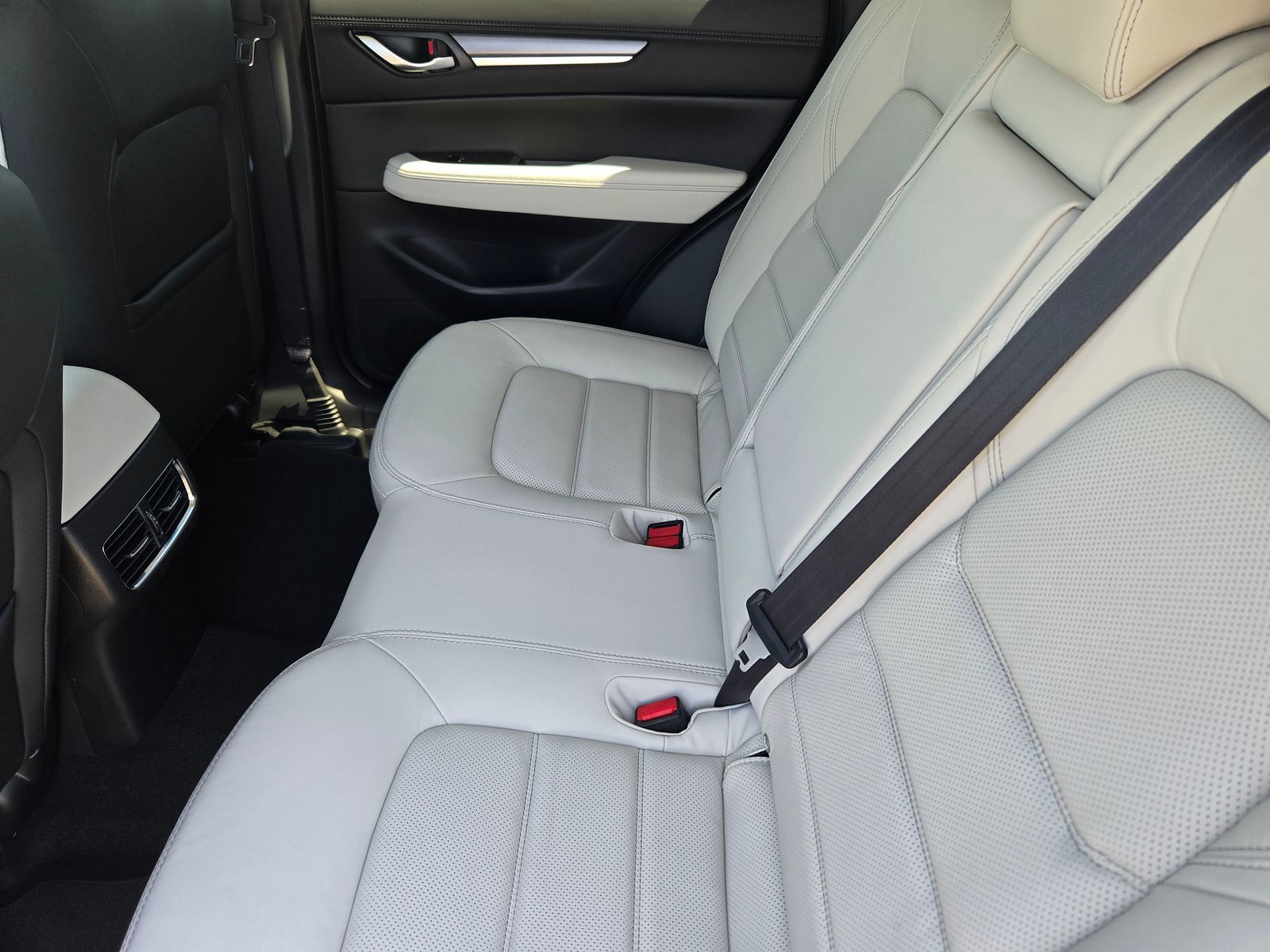 2025 Mazda CX-5 2.5 Premium Plus photo 7