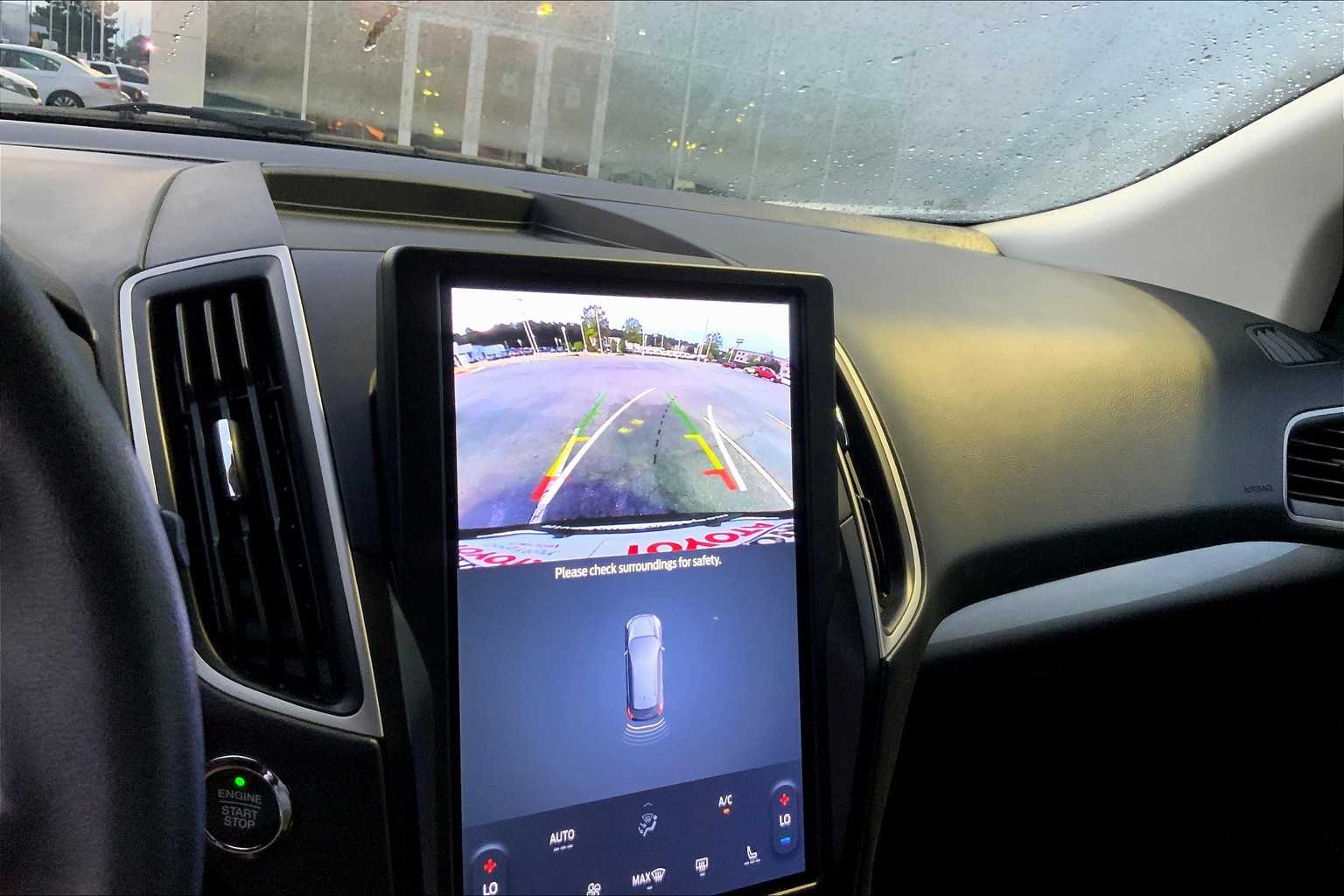 2024 Ford Edge SEL photo 25