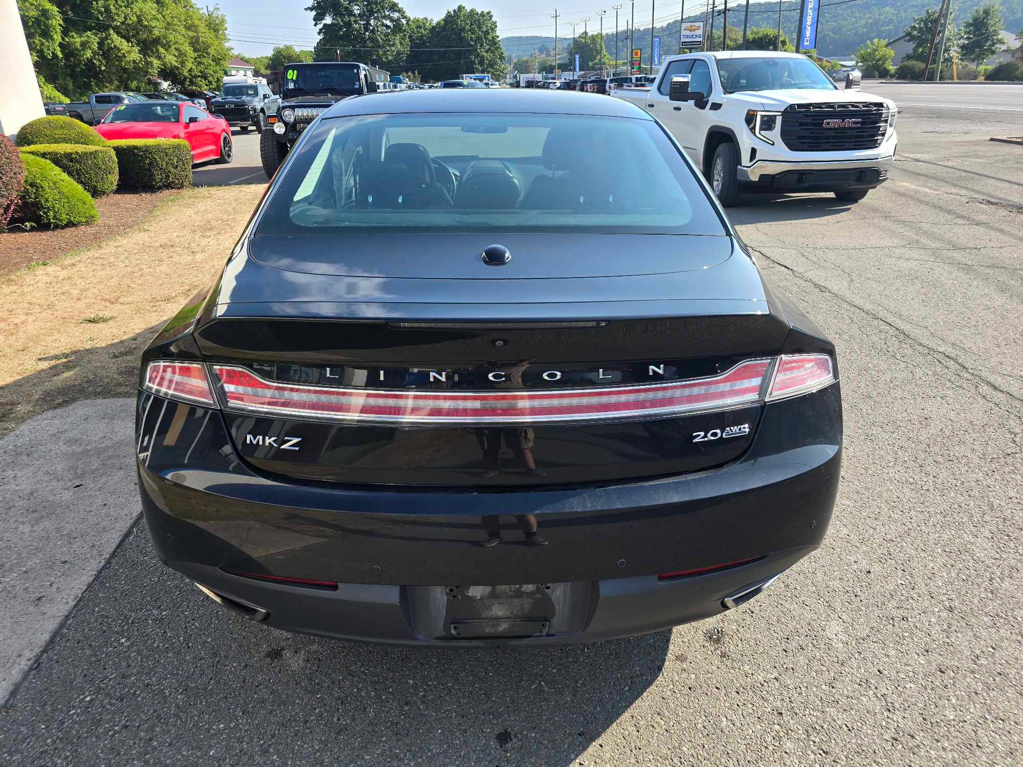 2016 Lincoln MKZ Base photo 4