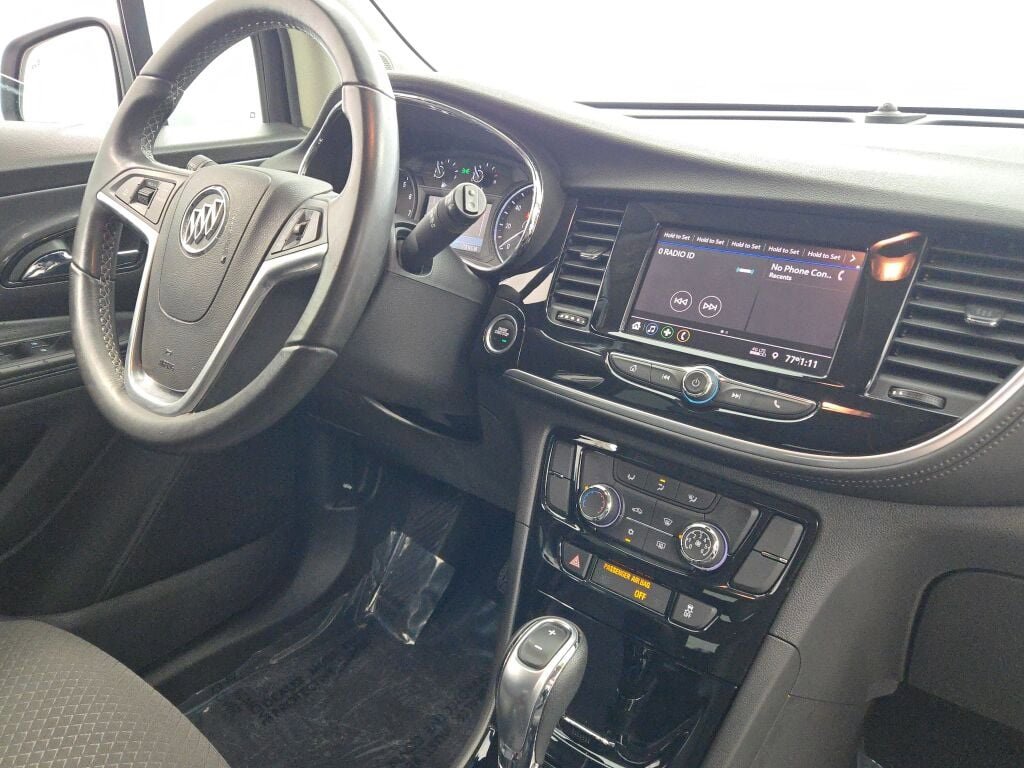 2022 Buick Encore Preferred photo 8