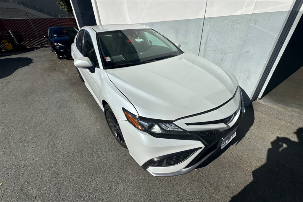 Used 2022 Toyota Camry XSE with VIN 4T1K31AK9NU571925 for sale in San Bruno, CA