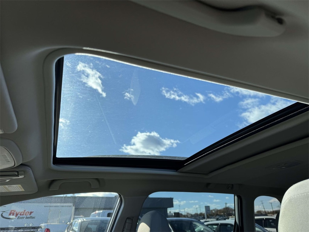 2024 Subaru Forester Premium Base photo 3