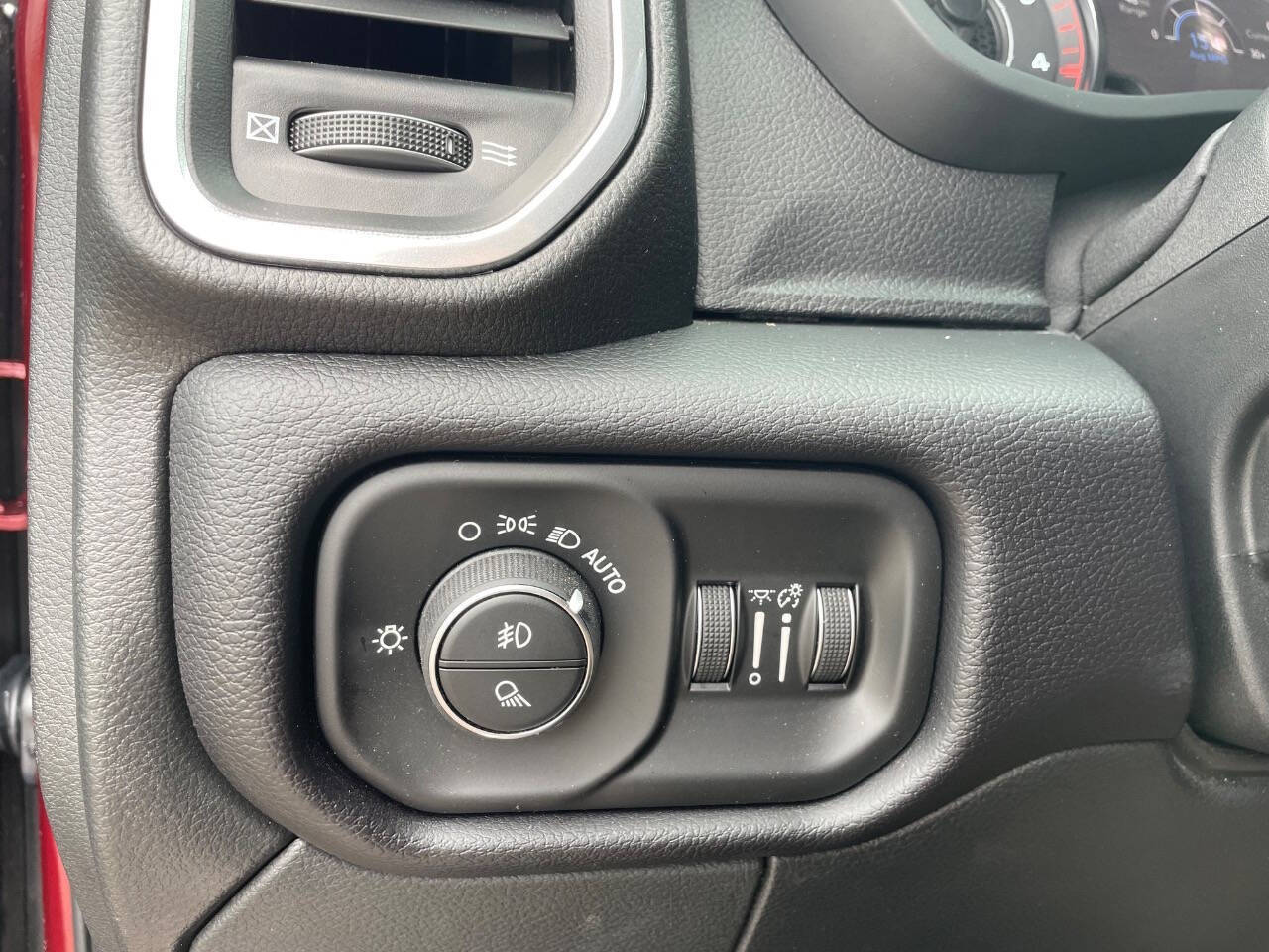 2022 Ram 2500 Laramie photo 13