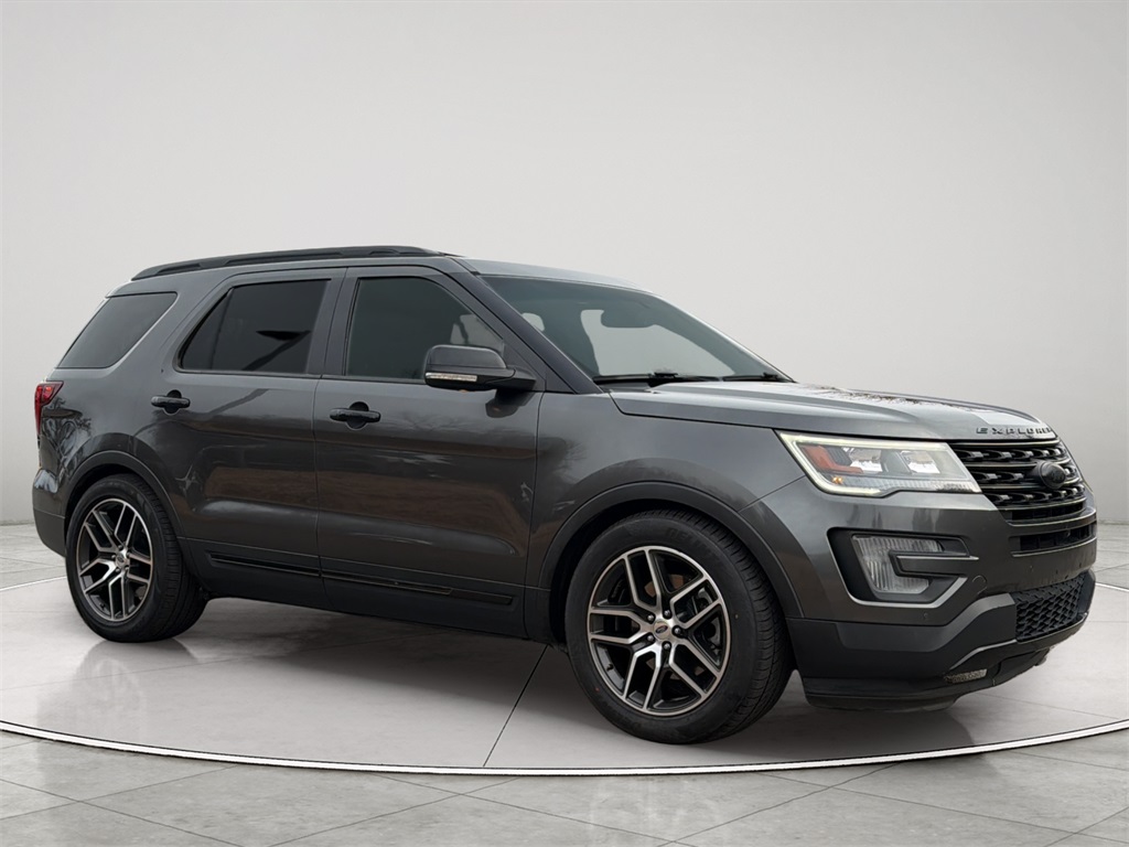 2016 Ford Explorer Sport's photo