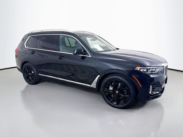 2020 BMW X7 40i's photo
