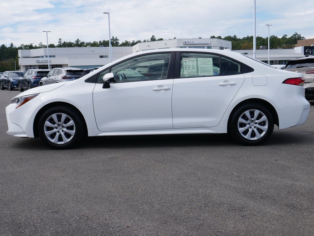 2022 Toyota Corolla LE photo 4
