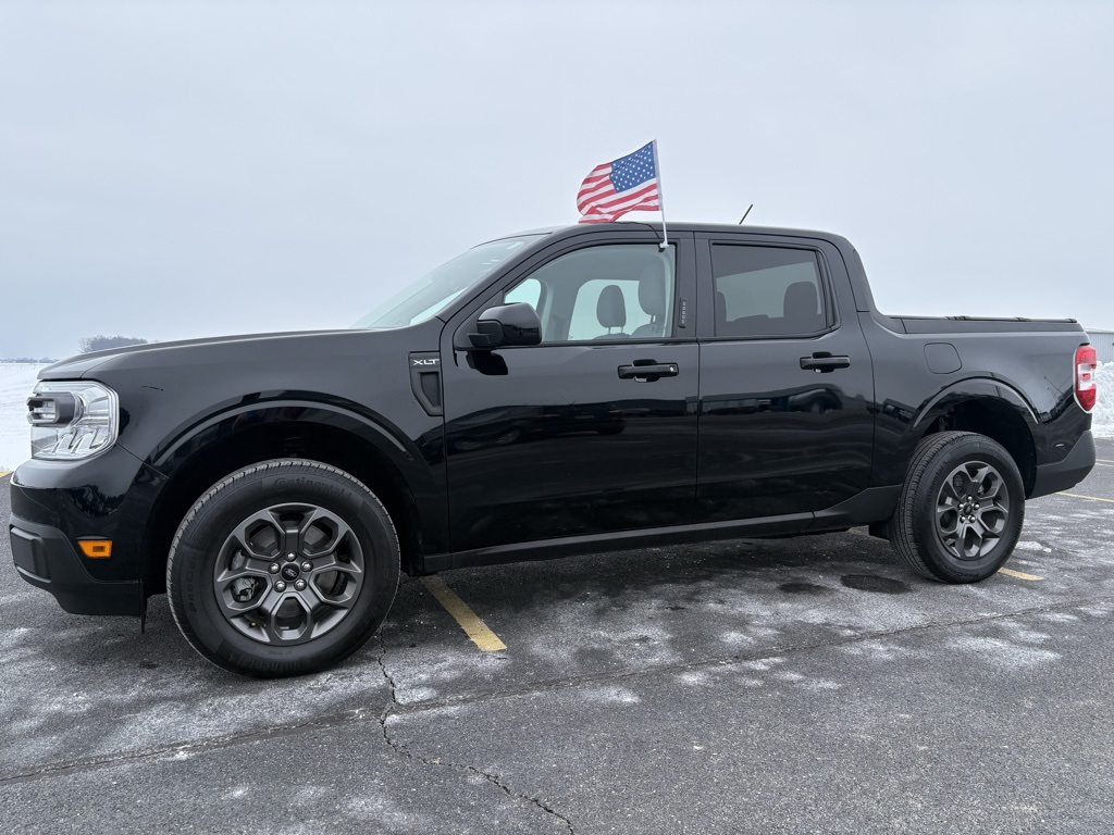 2023 Ford Maverick XLT's photo