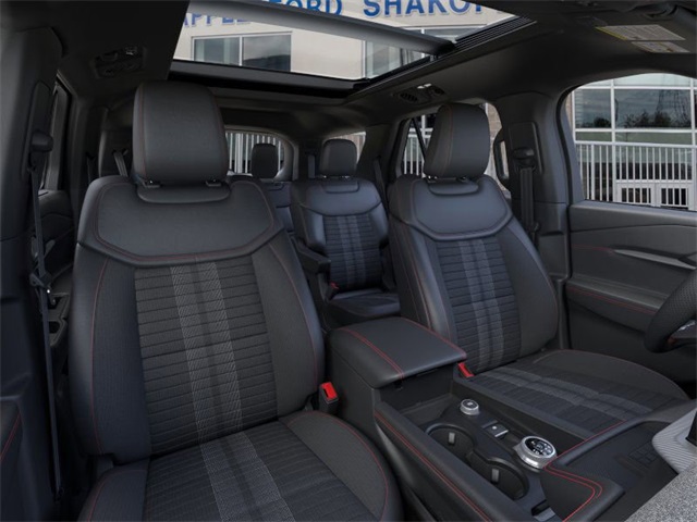 2025 Ford Explorer ST-Line photo 10