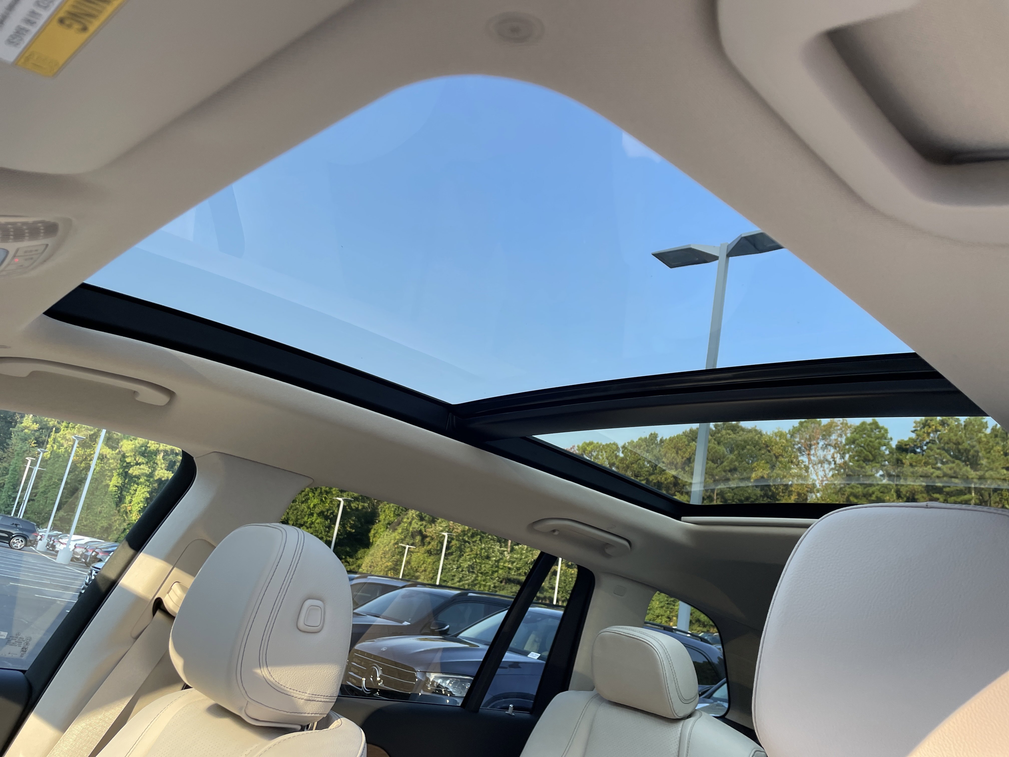 2026 Mercedes Benz GLS 450 4MATIC photo 3