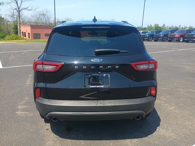 2025 Ford Escape ST-Line photo 6