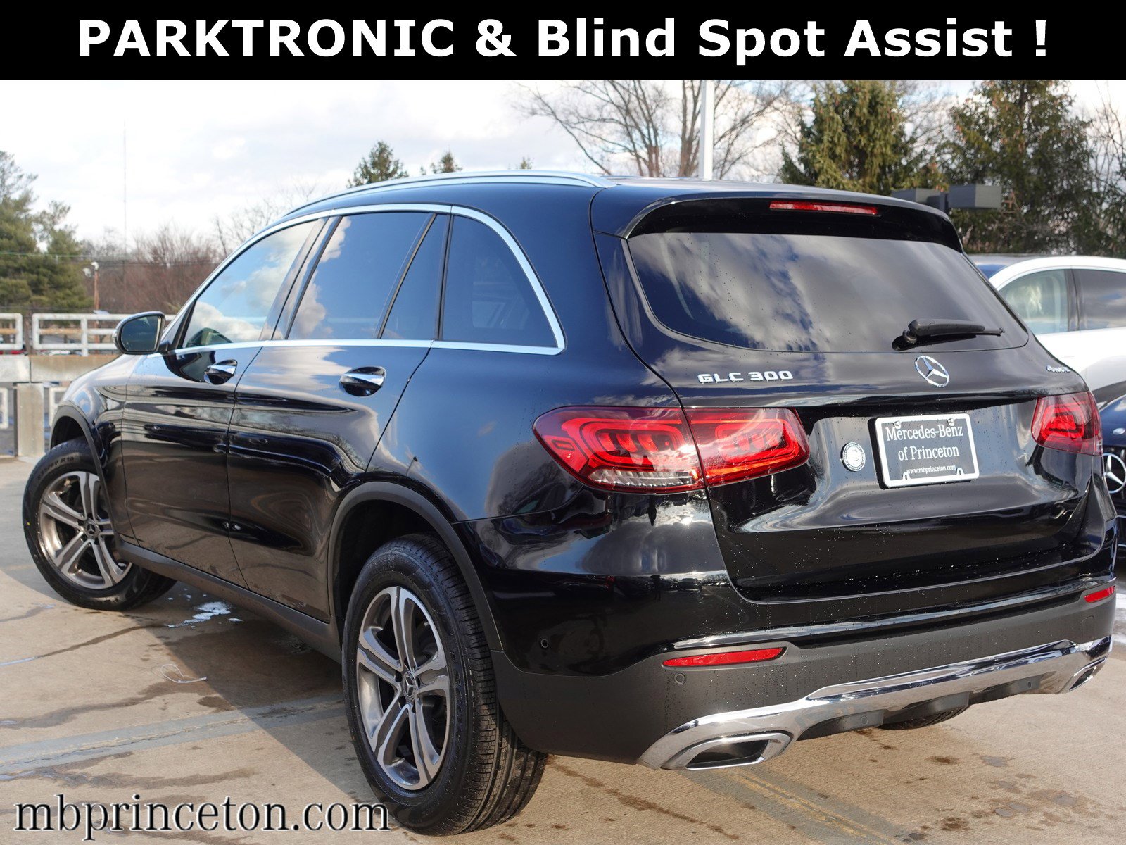2021 Mercedes Benz GLC 300 4MATIC photo 3