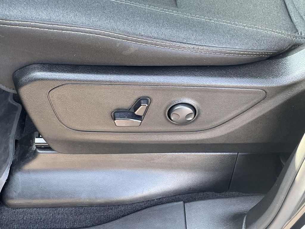 2025 Ram 1500 Big Horn Lone Star photo 25