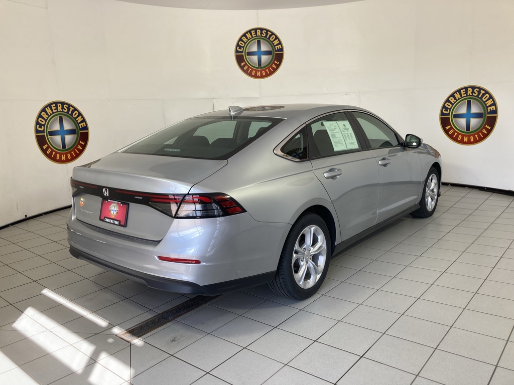 2024 Honda Accord LX photo 6