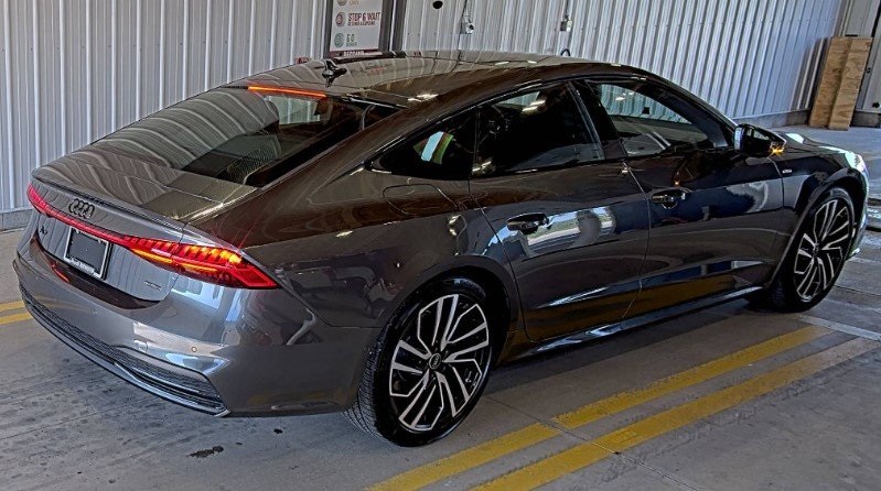 2025 Audi A7 55 Premium Plus photo 4
