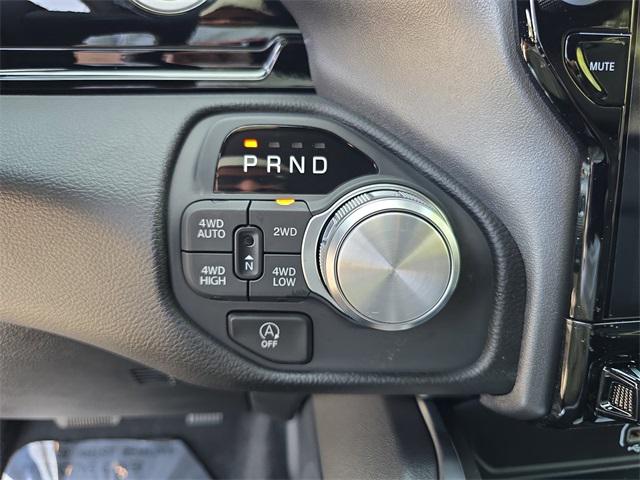 2025 Ram 1500 Laramie photo 19