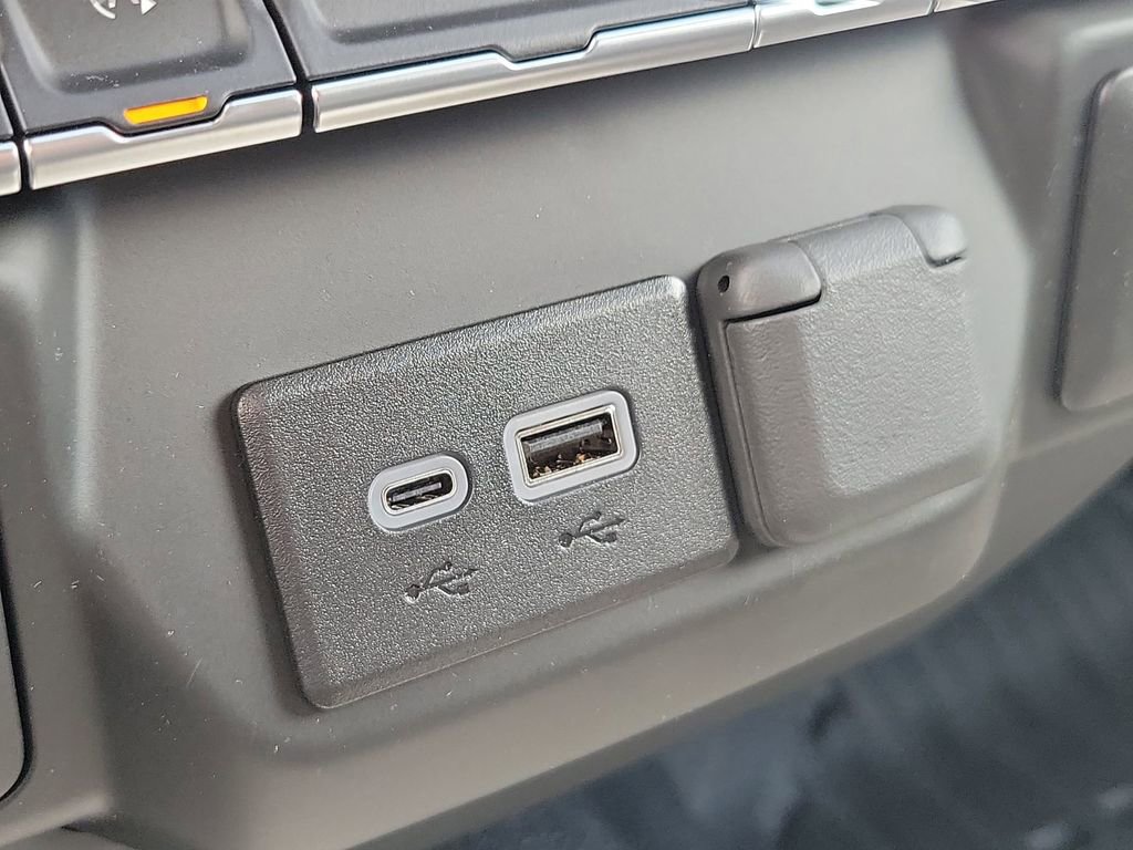 2025 Chevrolet Silverado 1500 photo 31