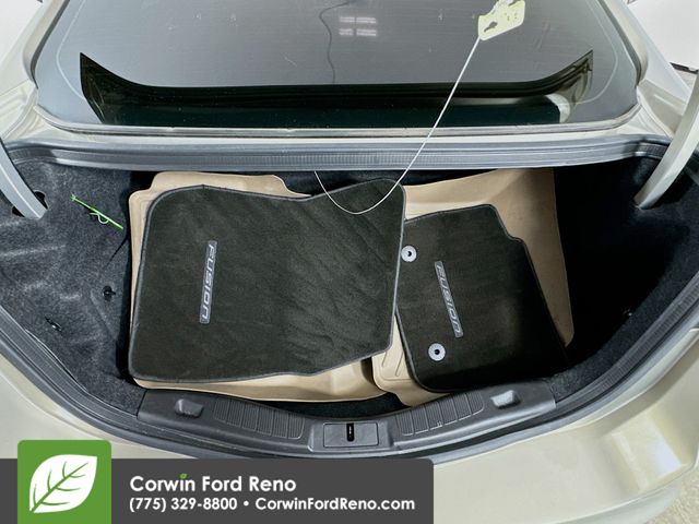 2015 Ford Fusion Energi Titanium photo 23