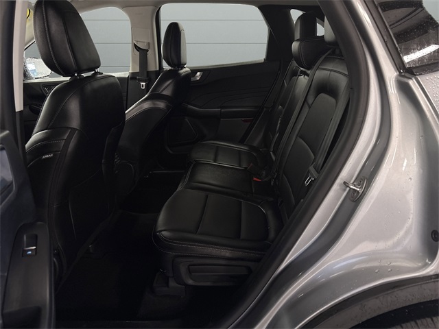 2022 Ford Escape SEL photo 23
