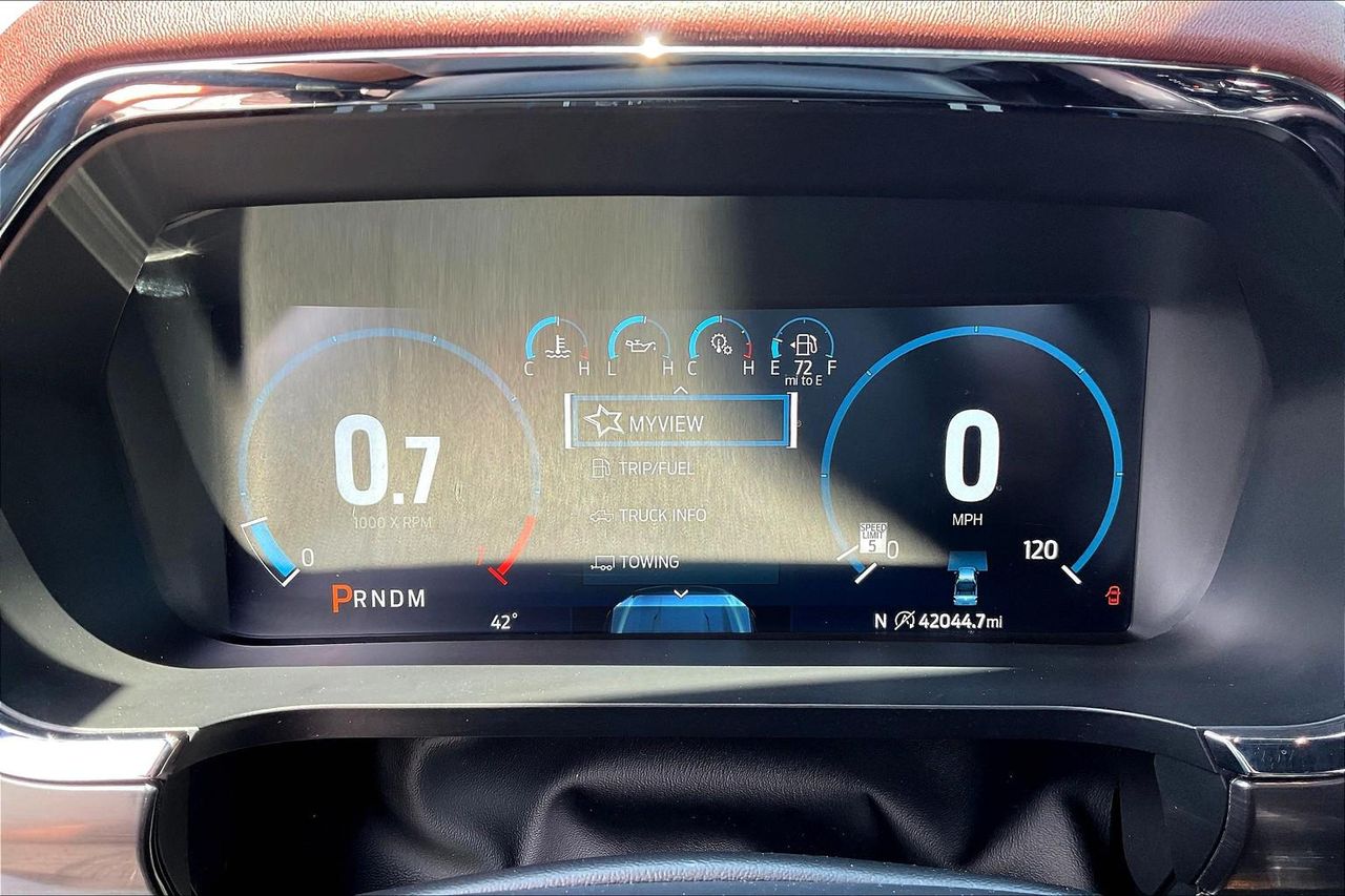 2023 Ford F-150 Lariat photo 12