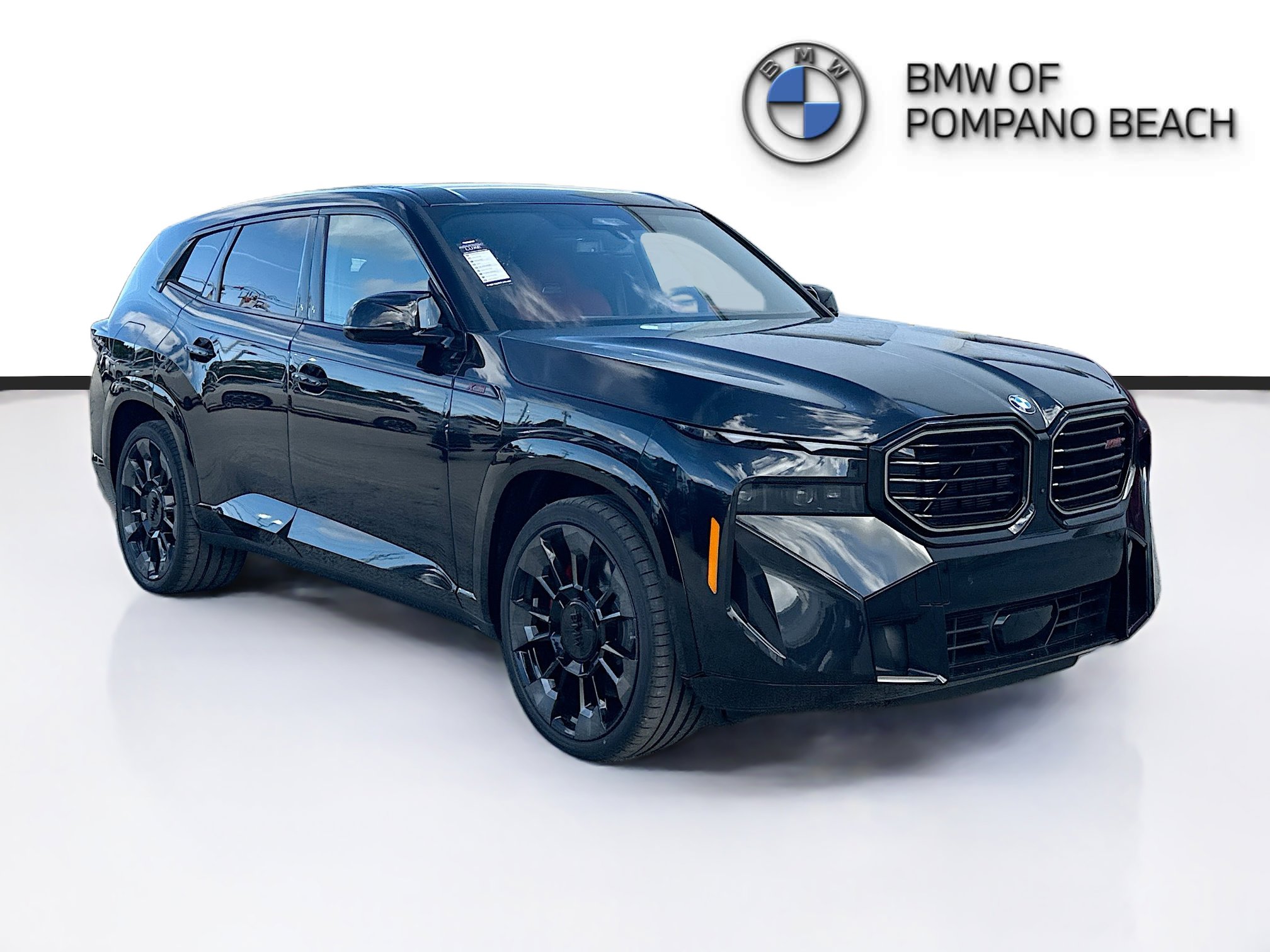 2026 BMW XM Base's photo