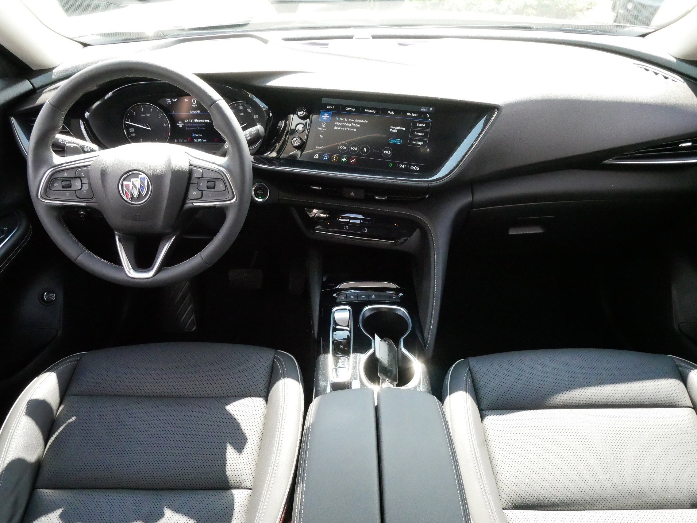 2021 Buick Envision Essence photo 10