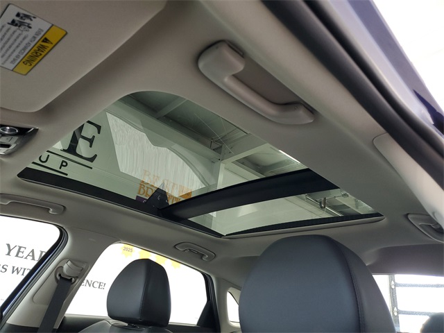 2025 Kia K5 EX photo 14