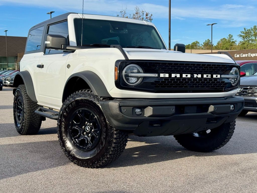 2022 Ford Bronco 2-Door Wildtrak's photo