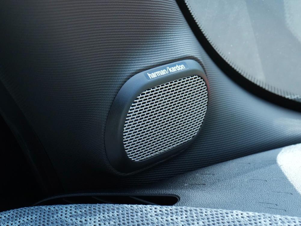 2026 Mini Cooper Hardtop S 4 Door Iconic photo 18