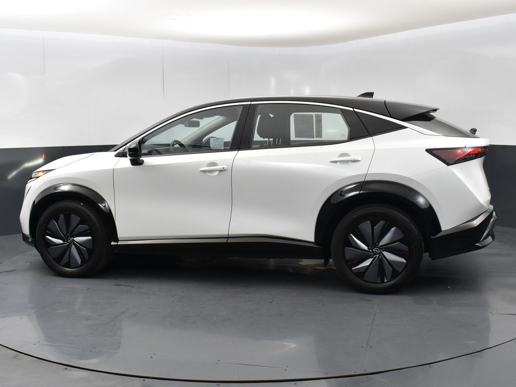 2023 Nissan ARIYA Venture photo 4