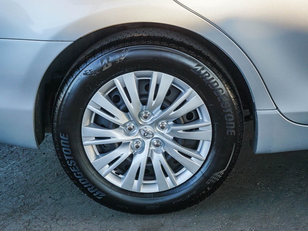 2007 Toyota Camry LE photo 9