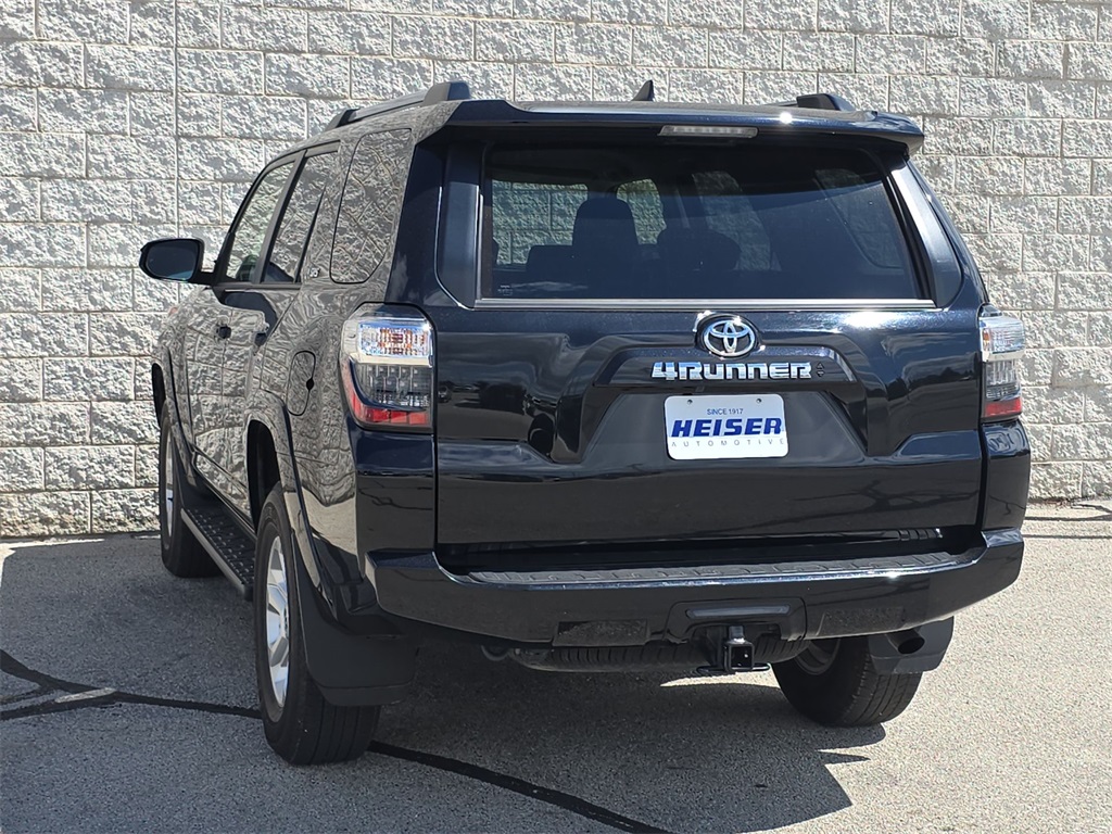2024 Toyota 4Runner SR5 4WD photo 11