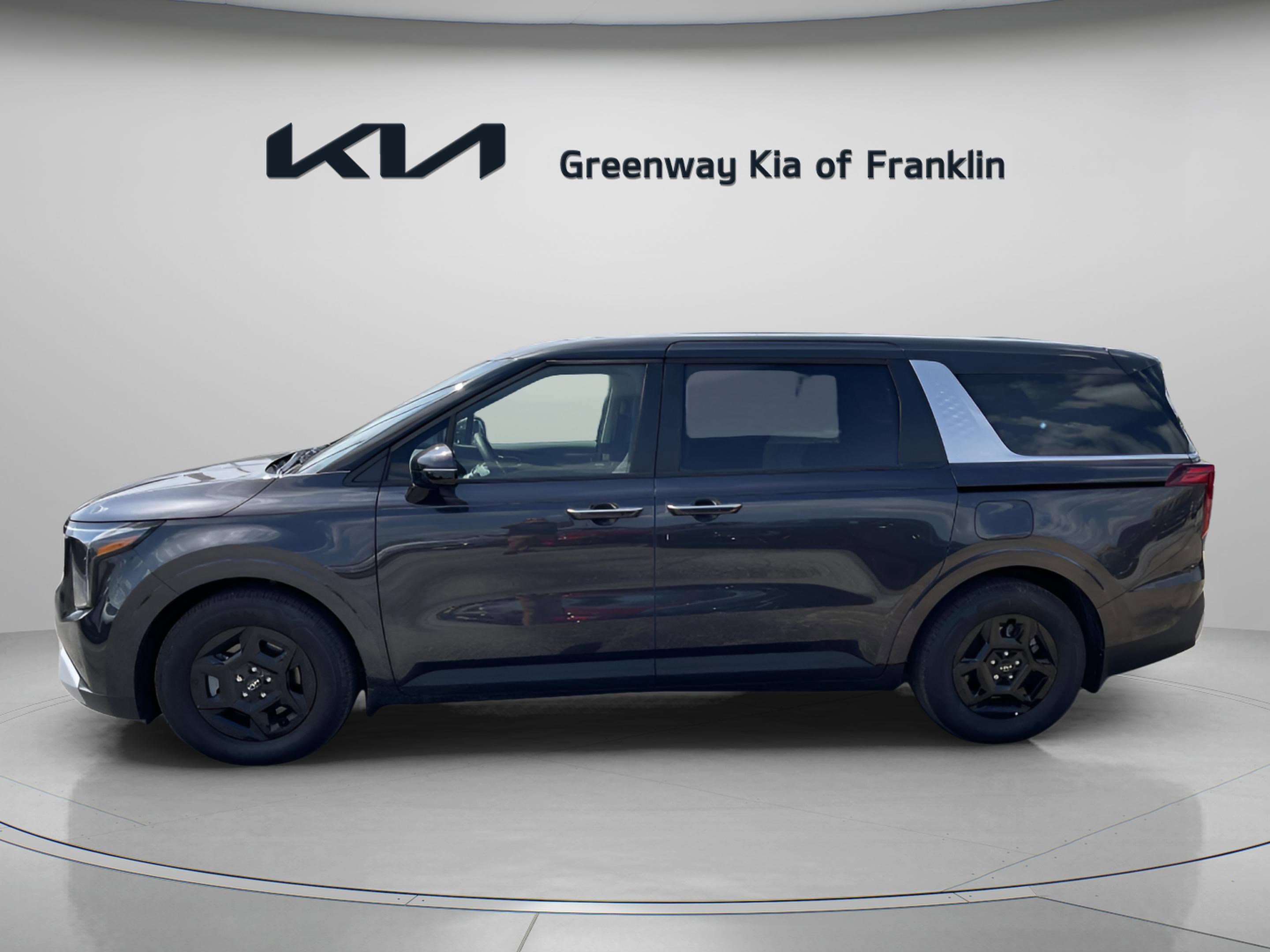2025 Kia Carnival LXS photo 4