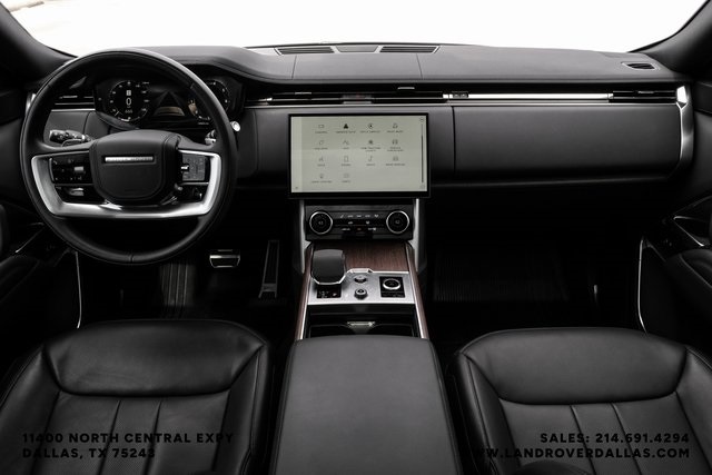 2023 Land Rover Range Rover SE photo 14