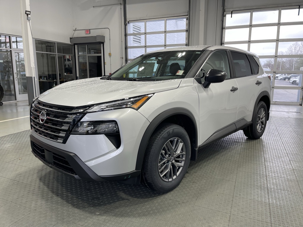 2025 Nissan Rogue S photo 2