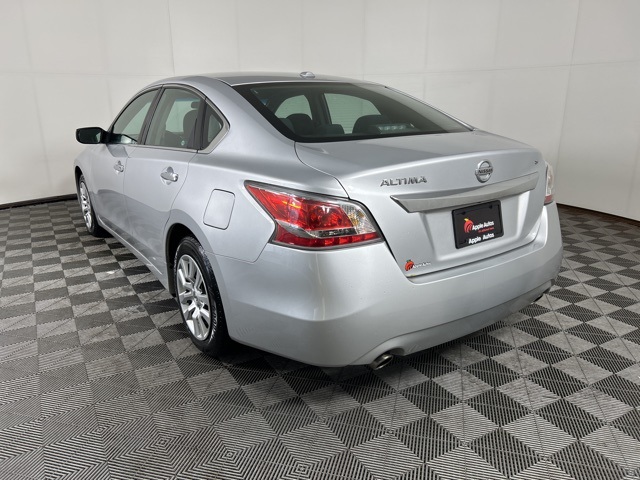 2015 Nissan Altima 2.5 S photo 2