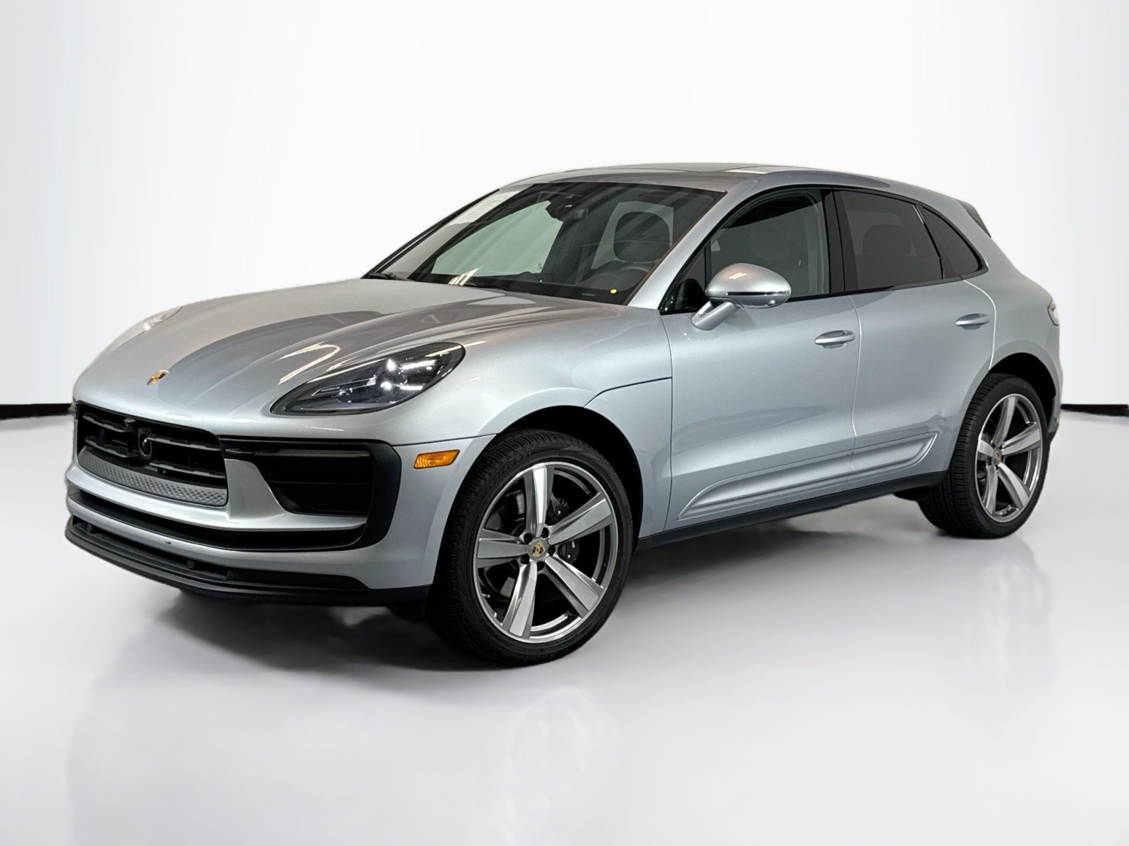 2024 Porsche Macan T
