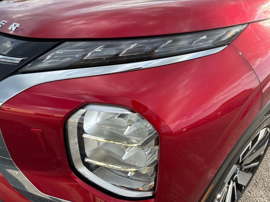 2025 Mitsubishi Outlander SEL GT photo 9