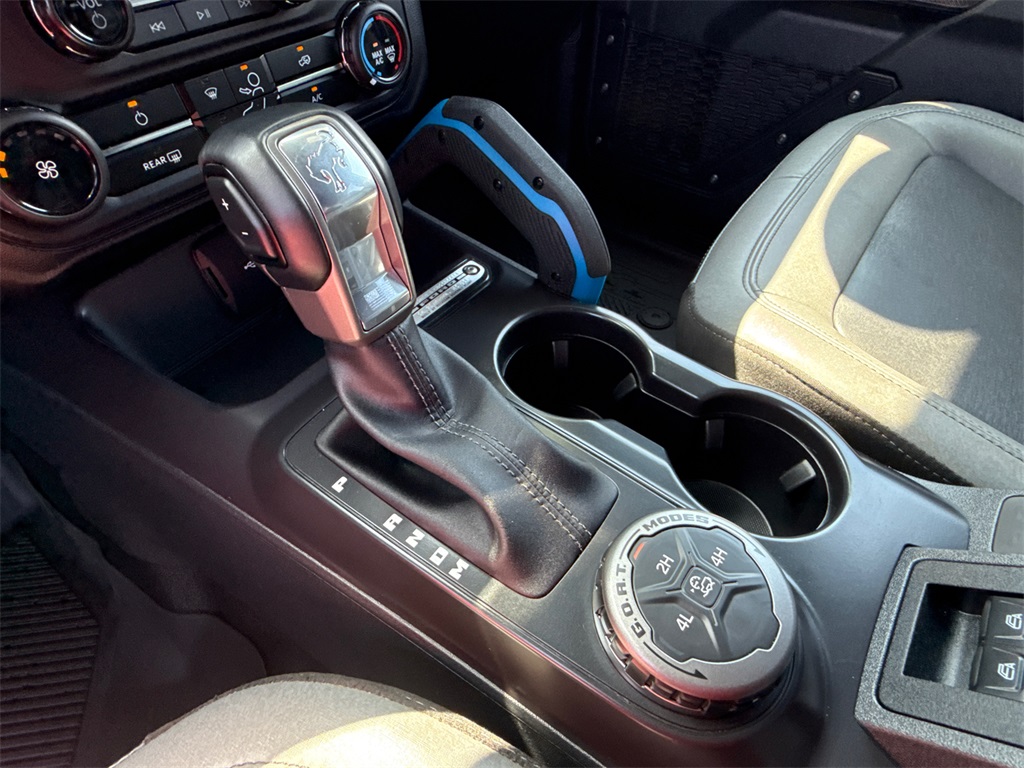 2024 Ford Bronco Black Diamond photo 28