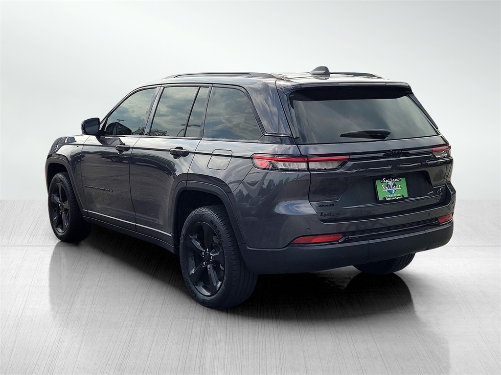 2022 Jeep Grand Cherokee Altitude photo 5