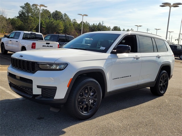 2024 Jeep Grand Cherokee Altitude X photo 3