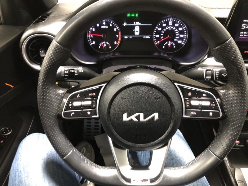 2023 Kia Forte GT-Line photo 20