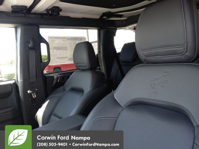 New 2025 Marsh Gray Ford Badlands image 13