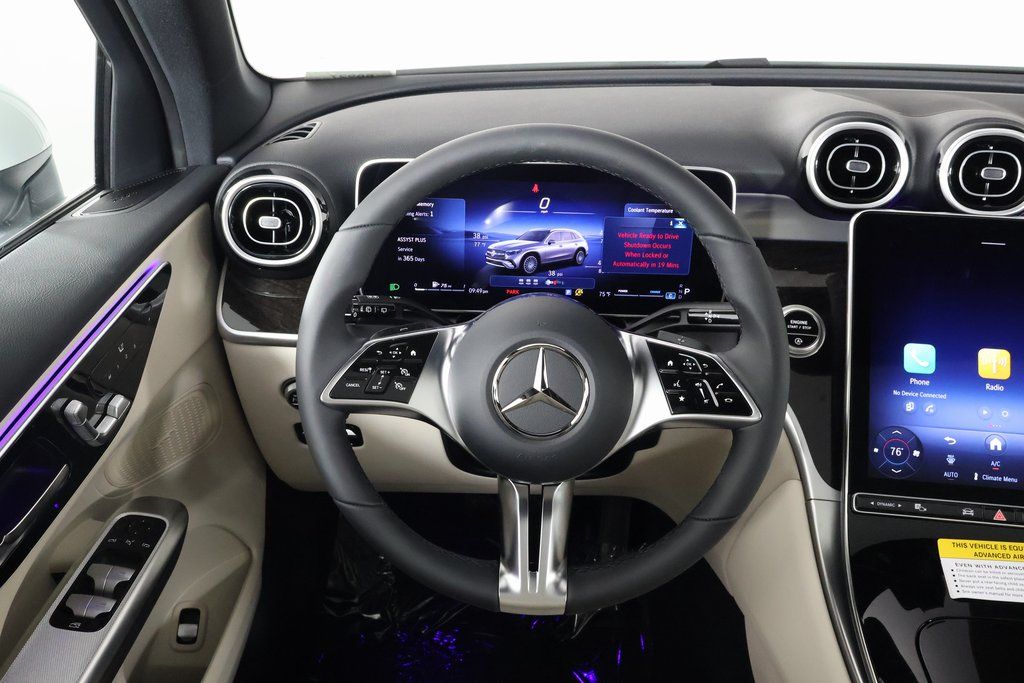2026 Mercedes Benz GLC 300 photo 2